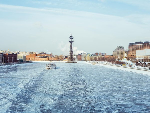 Où apprendre les techniques de la sculpture sur glace en Finlande?